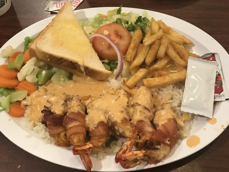 Villa Del Mar Restaurant Mission food